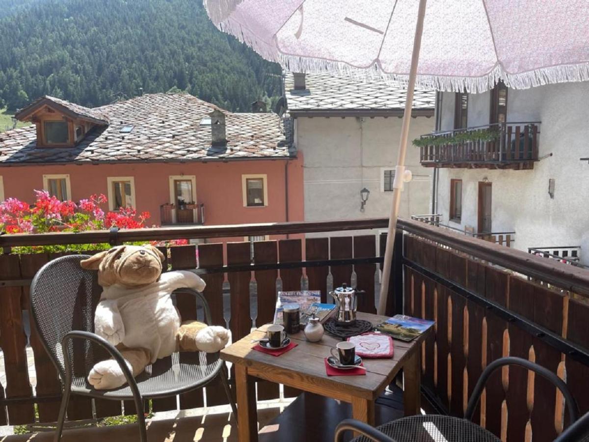 Maison Julie-Lungo La Via Francigena Etroubles Kültér fotó