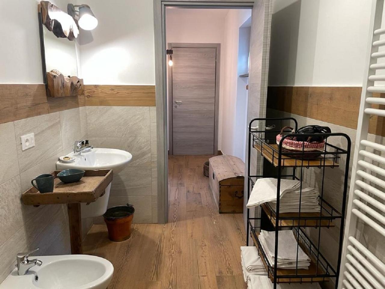 Maison Julie-Lungo La Via Francigena Etroubles Kültér fotó