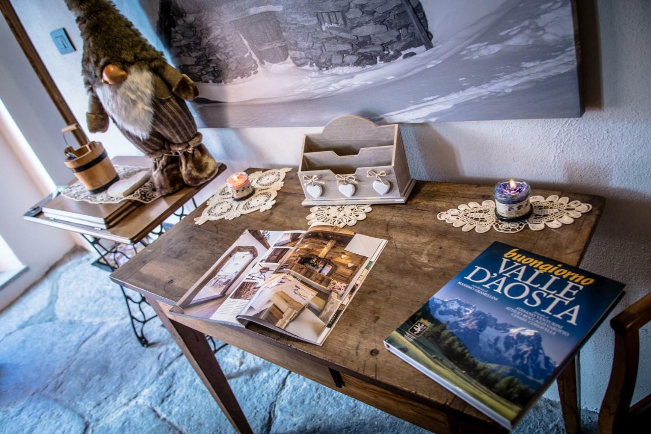 Maison Julie-Lungo La Via Francigena Etroubles Kültér fotó