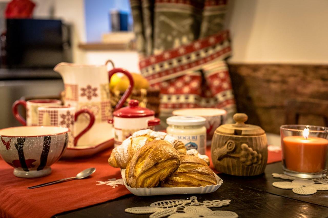 Maison Julie-Lungo La Via Francigena Etroubles Kültér fotó