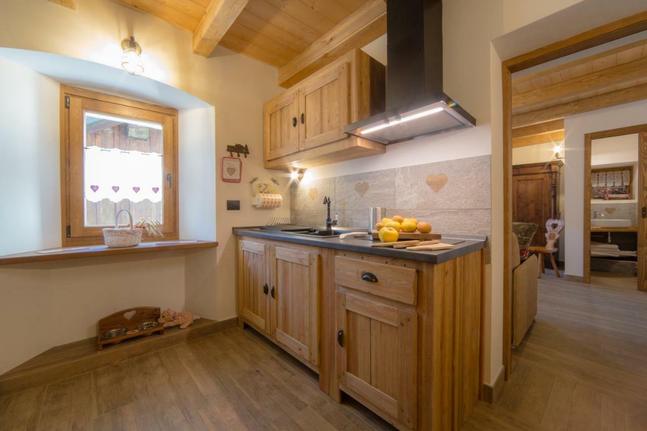 Maison Julie-Lungo La Via Francigena Etroubles Kültér fotó