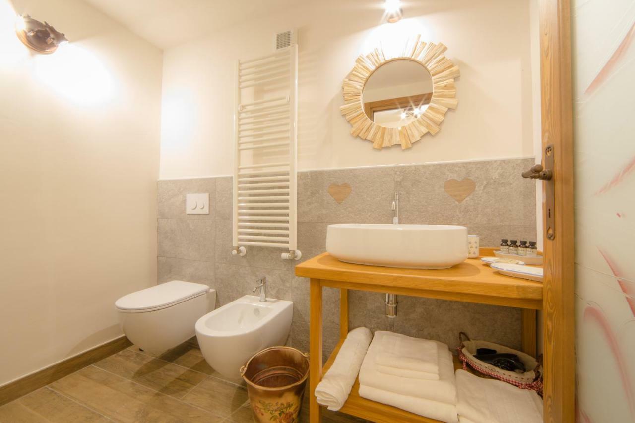 Maison Julie-Lungo La Via Francigena Etroubles Kültér fotó